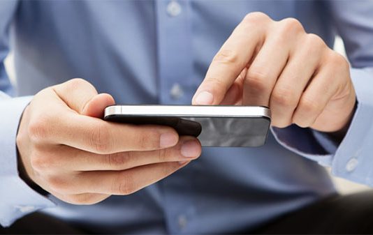 El mercado global de smartphones caerá 12% en 2026 impulsado por la contracción del segmento económico