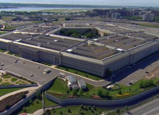 Fuga de usuarios en ChatGPT obliga a OpenAI a renegociar su acuerdo con el Pentágono