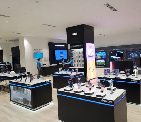CLX Samsung inauguró su primera tienda en Panamá