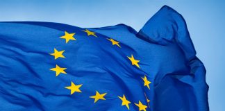 La UE investigará a Alexa, Google Assistant, y Siri