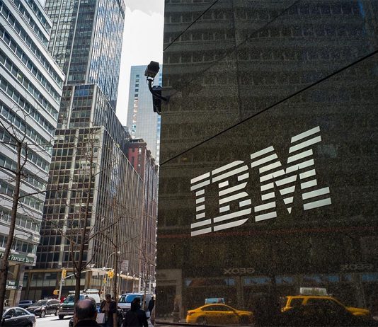 IBM anuncia haber superado expectativas de ingresos, sin embargo, también el despido de 3.900 empleados