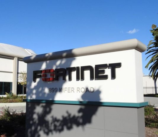 Nuevos lanzamientos de Fortinet proporcionan mejor protección para los entornos de tecnología operativa