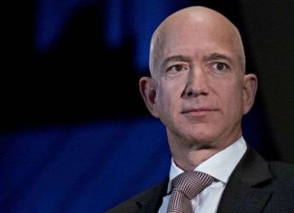 Jeff Bezos: «La Luna es un gran regalo, iremos para quedarnos»