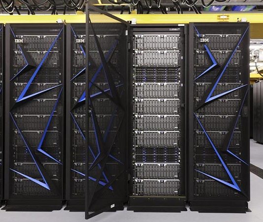 Summit, el superordenador de IBM, acelera la investigación contra el coronavirus