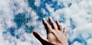 ¿Futuros cíborgs? 3 de cada 5 personas mejoraría sus capacidades físicas y cognitivas a través de la tecnología