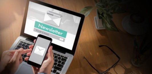 Facebook y Twitter entran en el mundo de los boletines informativos