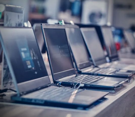 La demanda de pantallas OLED para notebooks alcanzará los US$ 11.500 millones para 2033