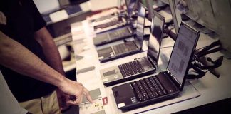 El mercado de PC de EE.UU. disminuye por problemas de suministro justo cuando se lanza Windows 11