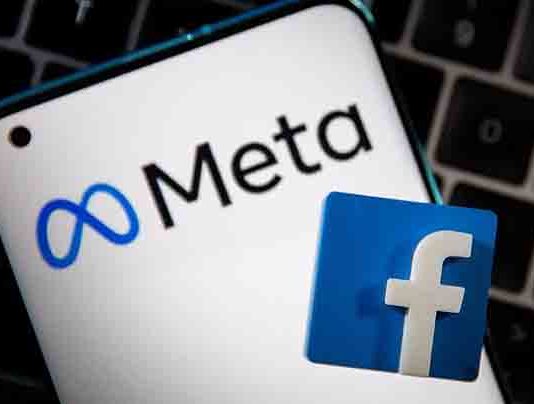 Meta extiende a Facebook y Messenger la protección para menores