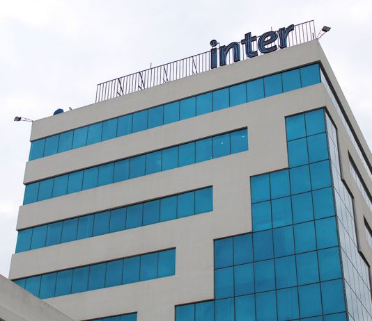 Inter apuesta a la fibra óptica directa y mejora la vida de clientes