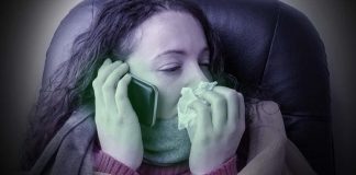 Los científicos advierten que todos los teléfonos inteligentes están cubiertos de ‘Covid y heces’ – limpia el tuyo ahora