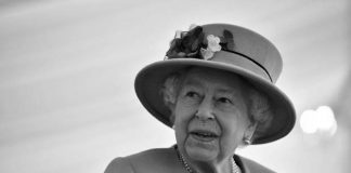 La Reina Isabel fue la primera soberana en enviar un correo electrónico en 1976