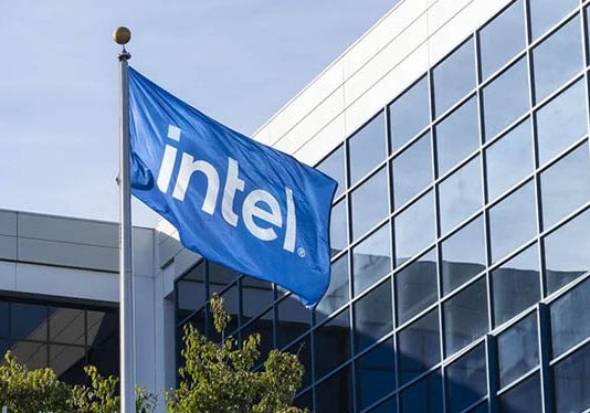 Intel insiste en que seguirá adelante con la construcción de su nueva fábrica de chips en Alemania