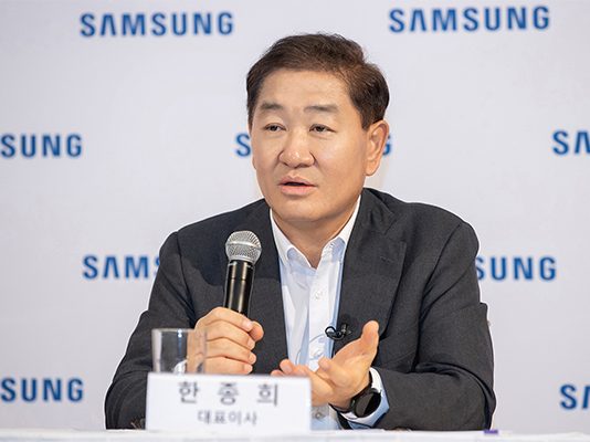El CEO de Samsung advierte que todos se preparen para enfrentar un año duro