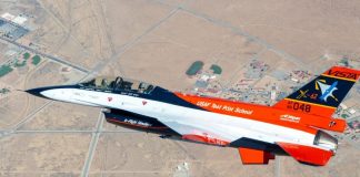 La Fuerza Aérea de Estados Unidos utilizó IA para pilotar un caza durante 17 horas