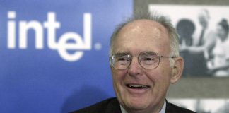Homenajeado Gordon Moore, cofundador de Intel