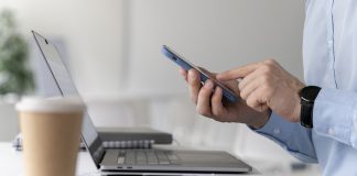 Estafa: Falsa oferta de empleo promete ganar dinero por teléfono enviando pedidos