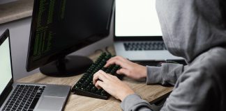 Anuncios falsos de Chat GPT 4 en Google roban información bancaria