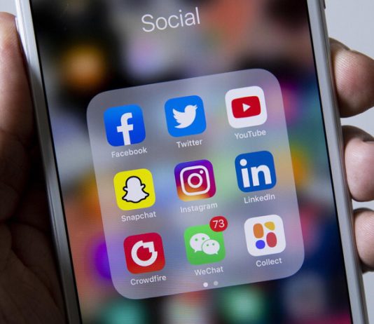 Nueva York implementa advertencias de salud mental en redes sociales