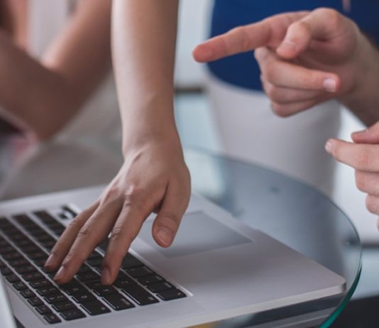 Empresas en riesgo: un tercio de los latinoamericanos nunca ha cambiado sus claves en el trabajo