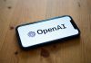 OpenAI prepara el lanzamiento de su primer smartphone para 2028