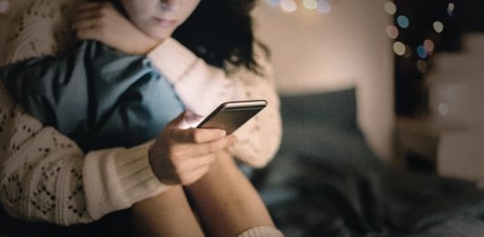 La popularidad repentina en Internet incrementa las amenazas de ciberseguridad en menores
