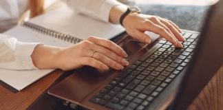 Gartner: Envíos mundiales de PC ascendieron en 4Q 2023