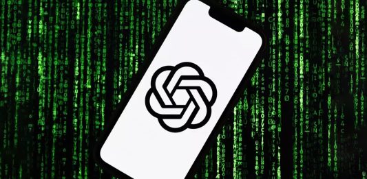 OpenAI adelanta el lanzamiento de su primer smartphone para el próximo año