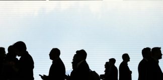 Mercado de Telecomunicaciones mundial volverá a crecer en 2024 con IA y visores