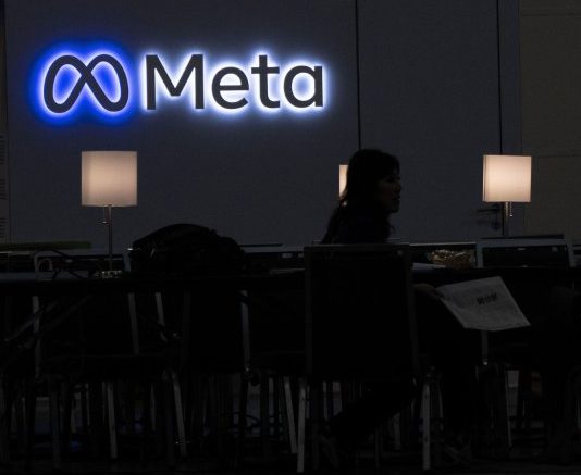 Protesta de los empleados de Meta contra la tecnología de seguimiento