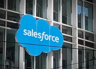 Salesforce Slack Code integra desarrollo colaborativo con IA en nuevos canales de código