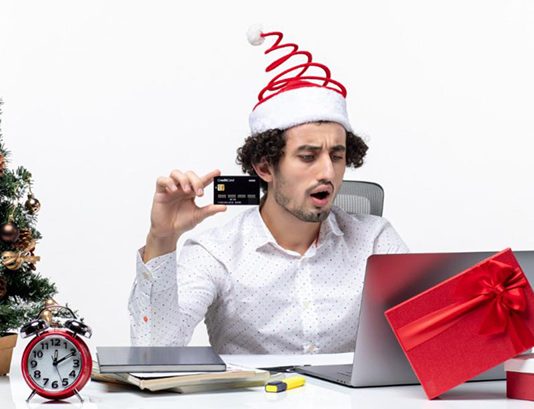 Estafas digitales se intensifican a fin de año, según estudio