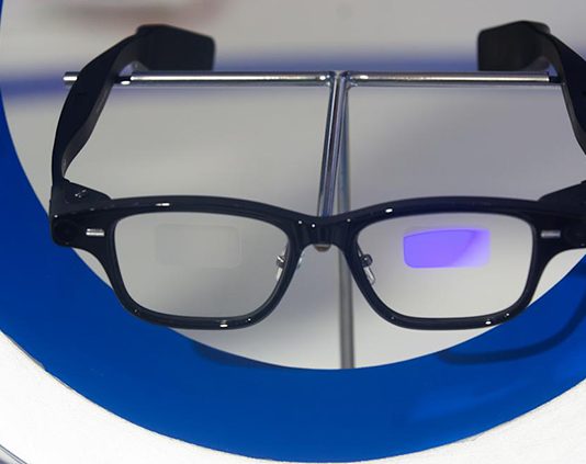 Alibaba desafía a Meta y lanza en China gafas con pantalla