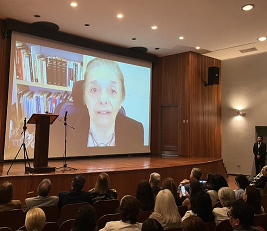 Asociación Bancaria de Venezuela entrega premio a la investigadora Dra. Carlota Pérez