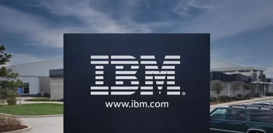 Resultados mixtos en IBM: caída en infraestructura y avances en software, IA y cuántica