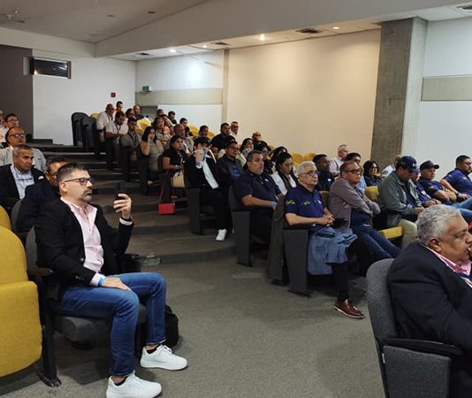 El canal tradicional se consolida como el motor del consumo masivo en Venezuela