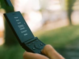 Light presenta Light Flip, un teléfono de almeja diseñado contra la distracción digital