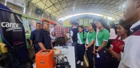 Cantv presentó sus tecnologías de fibra óptica en la Expo Feria de Oportunidades de Estudio 2026 en Tucupita