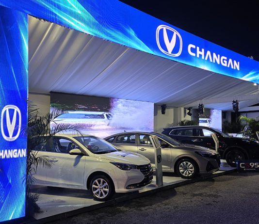 Desarrollo tecnológico local permite la creación del primer showroom automotriz interactivo con Gaussian Splat